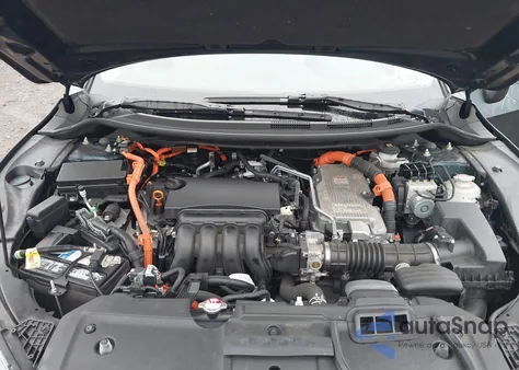 2018 Honda Clarity Touring z USA, uszkodzony, nr VIN JHMZC5F36JC011287